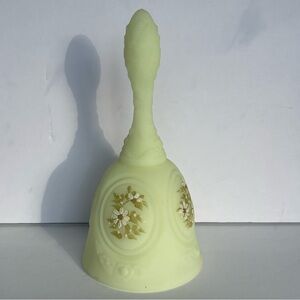 Vintage 7" Fenton Uranium Satin Custard Glass Hand
Painted Daisies Glows